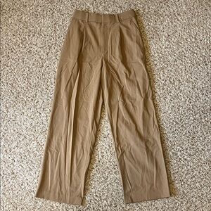 Uniqlo Women’s Khaki Pant